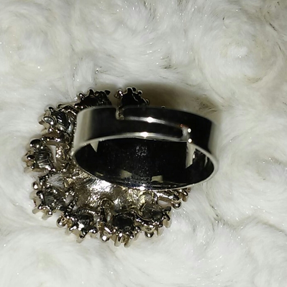 Pink Flower Chezch Crystal Ring - Picture 6 of 7